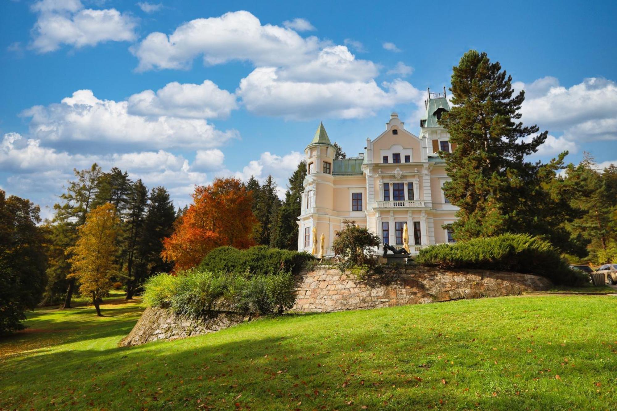 Hotel Chateau Cihelny Karlovy Vary Dış mekan fotoğraf