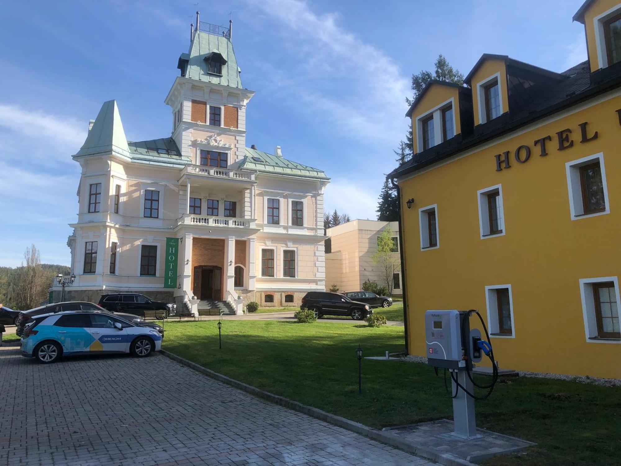 Hotel Chateau Cihelny Karlovy Vary Dış mekan fotoğraf