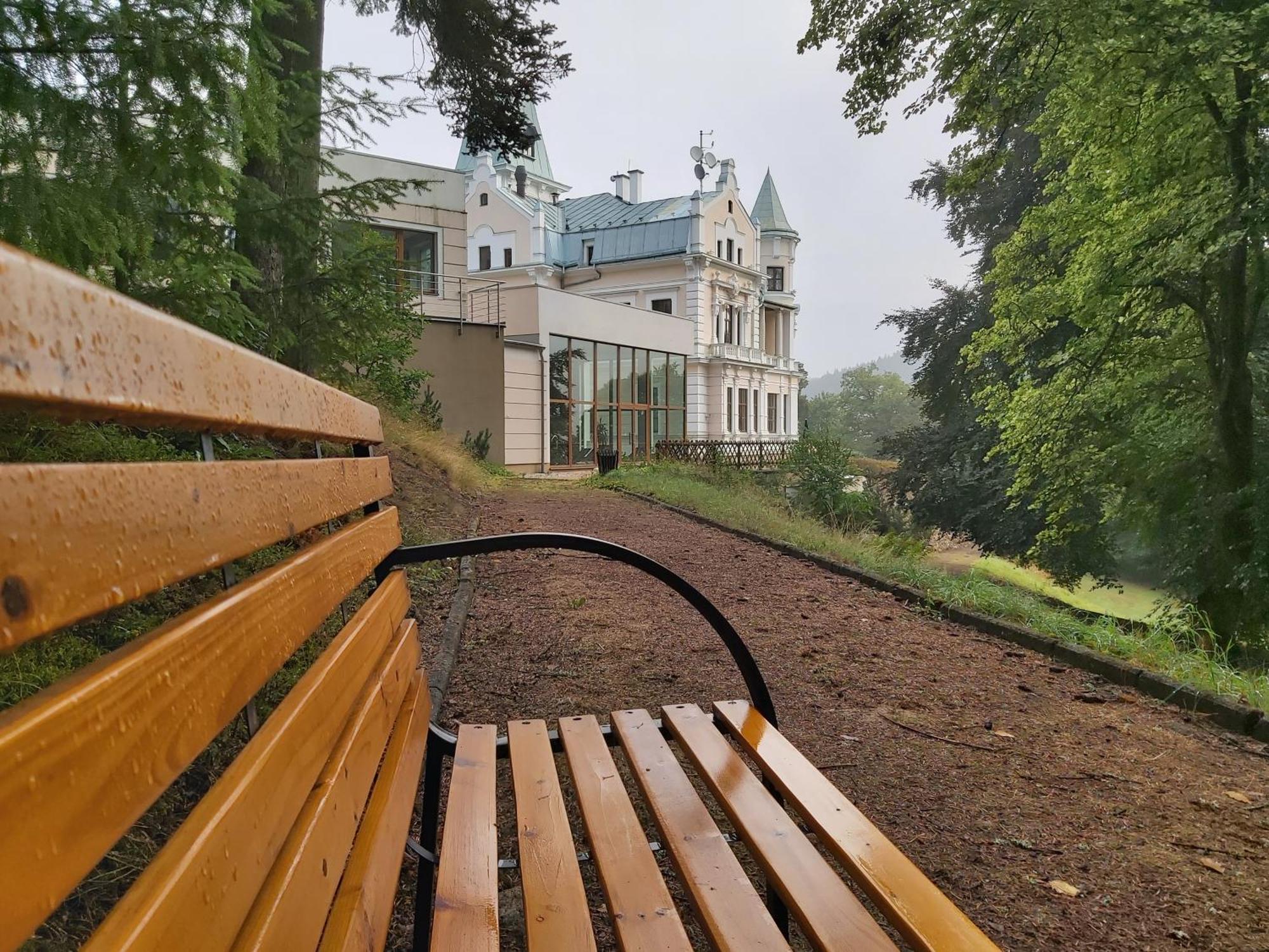 Hotel Chateau Cihelny Karlovy Vary Dış mekan fotoğraf