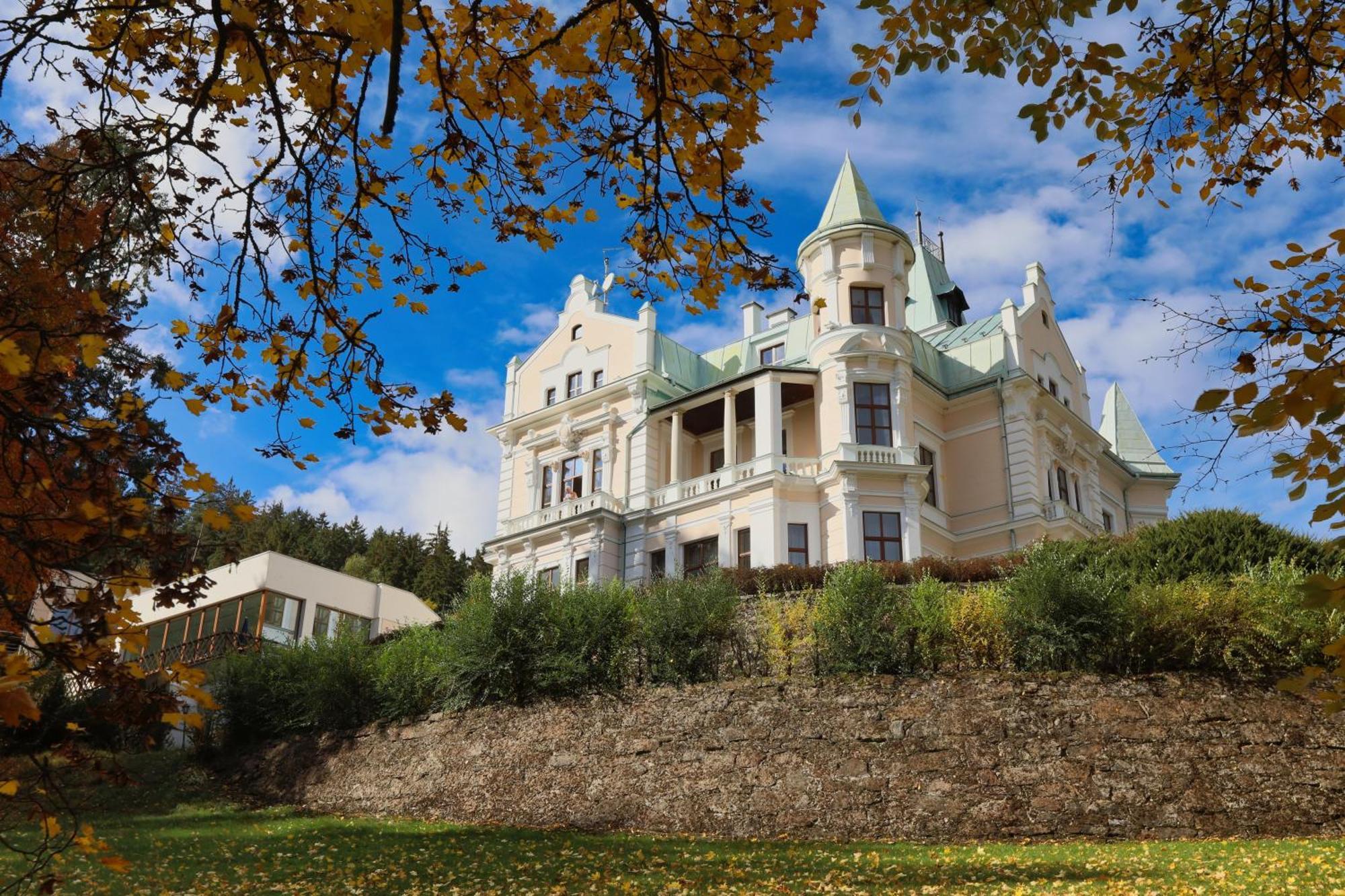 Hotel Chateau Cihelny Karlovy Vary Dış mekan fotoğraf