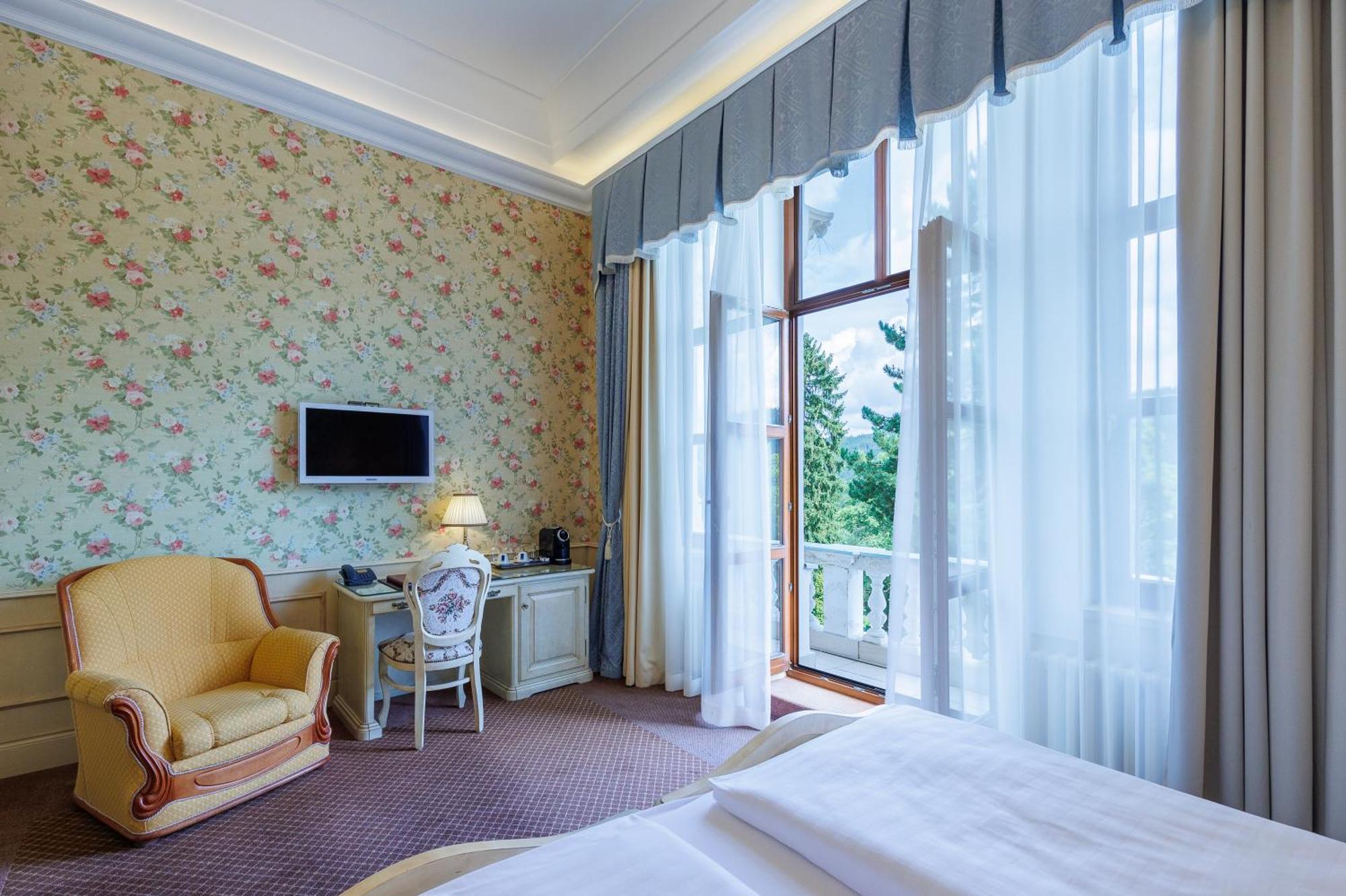 Hotel Chateau Cihelny Karlovy Vary Dış mekan fotoğraf